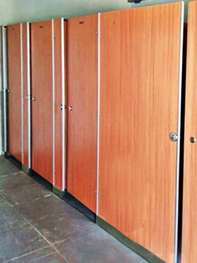 Cubicle Toilet Phenolic Desain Premium 1